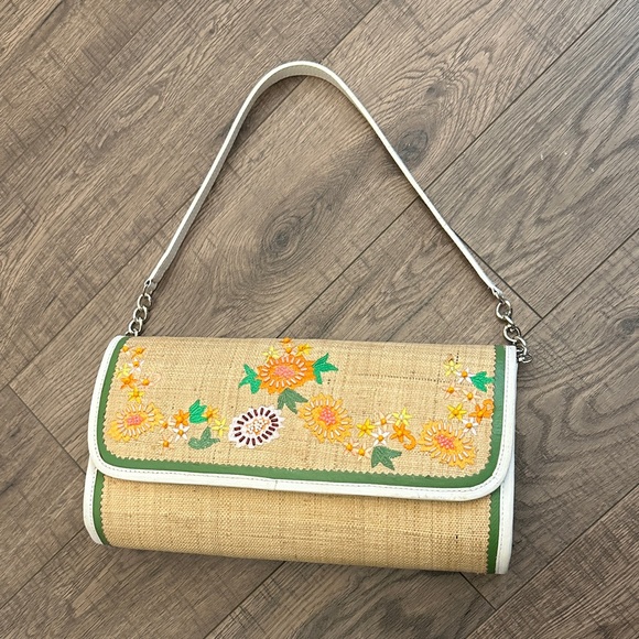 The Sak Straw Embroidered Floral Bag / Clutch Leather Trim Removable Strap - Picture 4 of 17